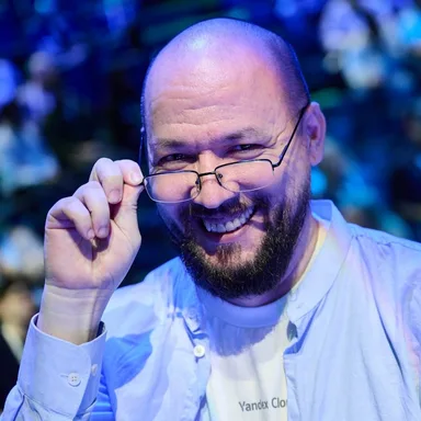 Михаил Петров