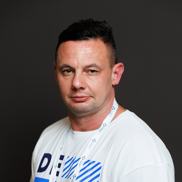 Денис Романенко